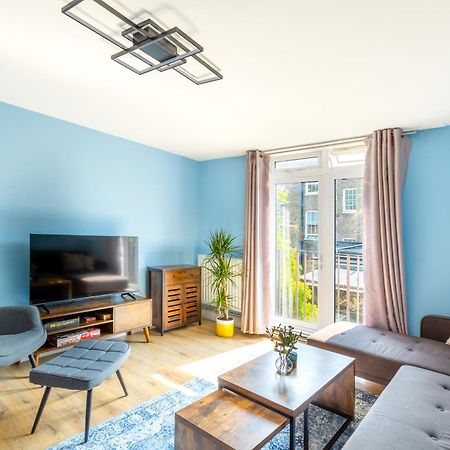 Magnificent 3Br Apt With Balcony Лондон Екстер'єр фото